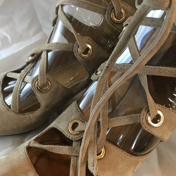 COACH Tan Lace Up Block Heeled Sandals in Lux Suede, Size 9 - Picture 4 of 10